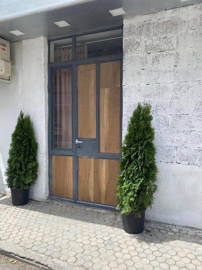 Vahe'S Corner House Hotel Yerevan Exterior photo