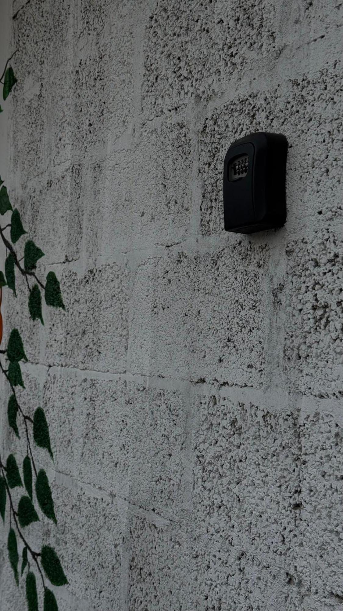 Vahe'S Corner House Hotel Yerevan Exterior photo